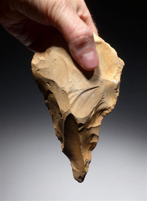 ARABIAN PALEOLITHIC STONE AGE PREHISTORIC PRESTIGE ARTIFACTS HAND AXE ...