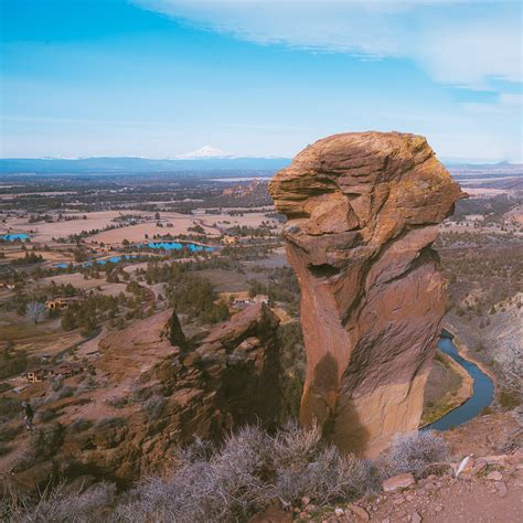 The Ultimate Guide To Smith Rock Hiking Trails - The Wandering Queen