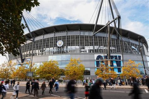 Man City Manchester City Souhaite Tendre La Capacit De L Etihad