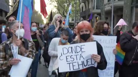 Cientos De Personas Reclaman En Barcelona Que Se Apruebe Ya La Ley Trans