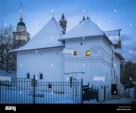 Russia Moscow Zaryadye The Old English Court Museum Is A Stone