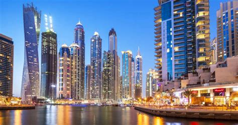 A Traveler's Blueprint to Explore Dubai Marina Walk - Al Wasl Dhow