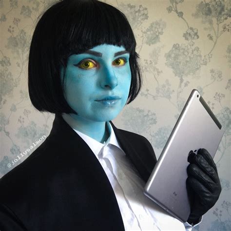 Hecate Cosplay By Jolly Salmon Lore Olympus Cosplay Easy Cosplay