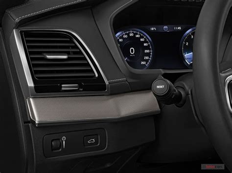 2020 Volvo XC90: 87 Interior Photos | U.S. News