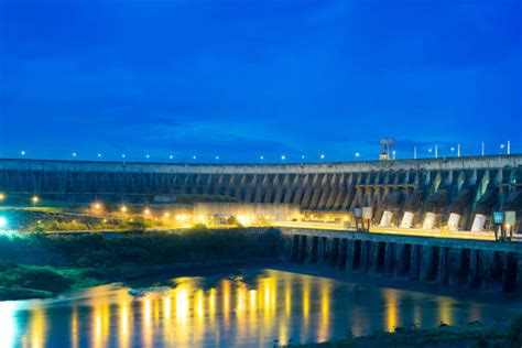 60+ Itaipu Dam At Night Stock Photos, Pictures & Royalty-Free Images ...