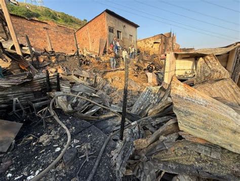 Video Voraz Incendió En Ciudad Bolívar Bogotá Consumió Más De Diez Viviendas No Nos Quedó