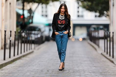 Venta Outfit Camisa Negra Y Jeans Mujer En Stock