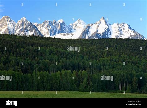 View of The Seven Sisters mountain range between Hazelton and Kitwnaga on Highway 16 BC Stock ...