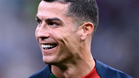 Cristiano Ronaldo Vor Wechsel Ins Fußball Niemandsland 200 Millionen