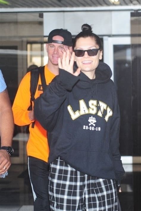 Photo Jessie J Et Son Compagnon Channing Tatum Arrivent à Laéroport