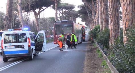 Ostia Tragedia All Alba Sulla Via Del Mare Muore Un Giovane Investito