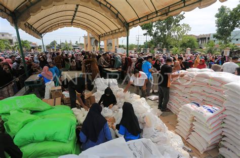 Pasar Murah Jelang Ramadhan Di Aceh Barat Antara Foto