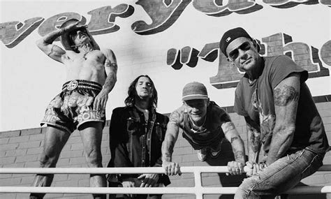 LISTEN Red Hot Chili Peppers Unlimited Love