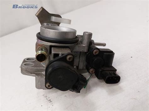 Throttle Body Toyota Yaris V Vvt I J Szfe Pierburg