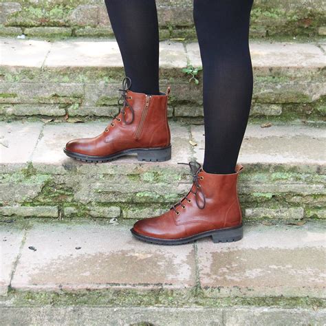 Bottines Plates Lacet Cuir Cognac Fabriqu Es Main Jules Jenn