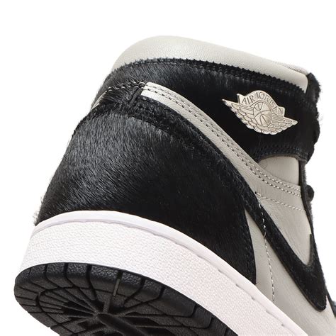 最初の Air Jordan1 Retro High OG ミディアムグレー BLACK kids nurie