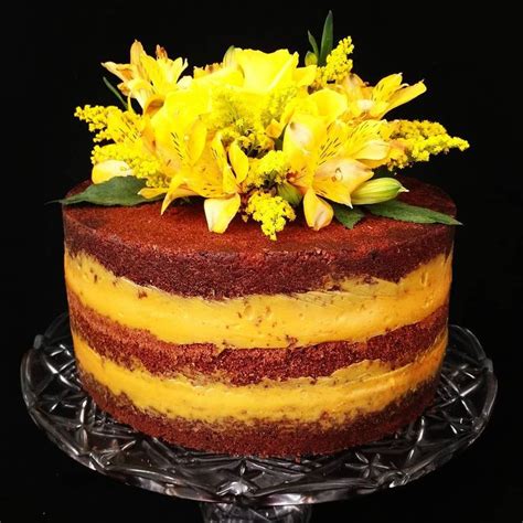 Naked Cake de chocolate damasco Pensem em uma delícia Bolo sem lactose thepieceofcake