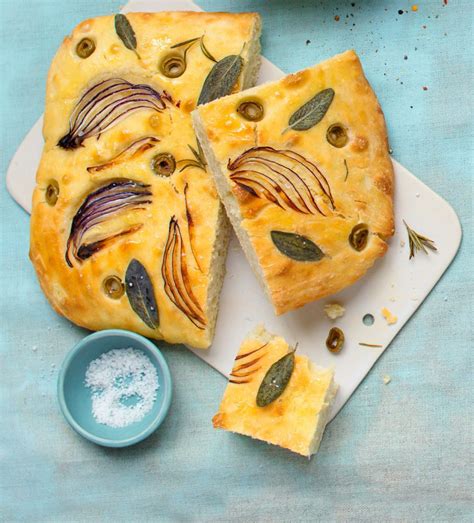 Focaccia Aux Herbes Chalotes Et Olives Vertes Recette Cuisine