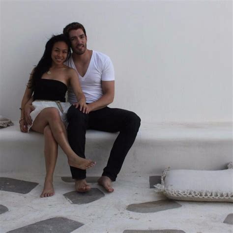 9 Hot Sexy Linda Phan Bikini Pics