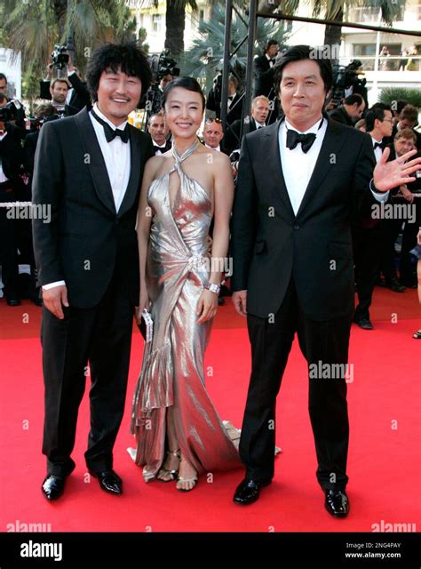 left actor song kang ho actress jeon  yeon  director lee