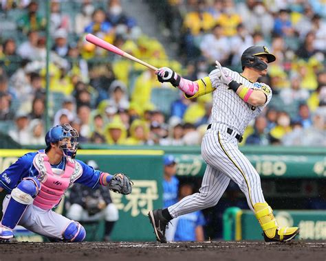 【阪神】佐藤輝明が6号3ラン、7号満塁弾 4回までで7打点 プロ野球写真ニュース 日刊スポーツ