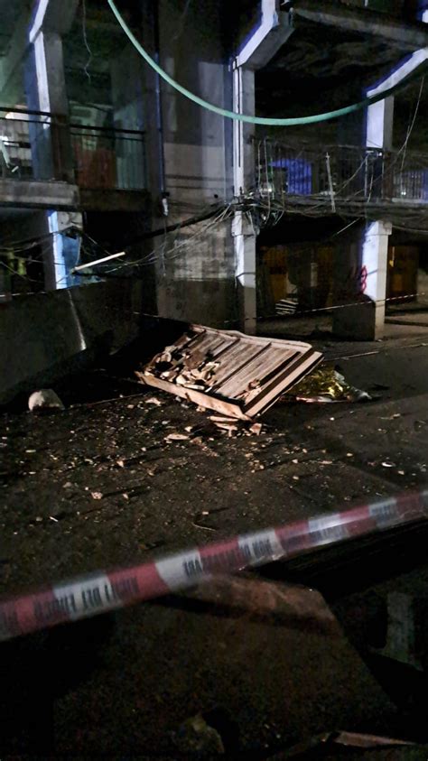 Foto Scampia Crolla Ballatoio Nella Vela Celeste Due Morti