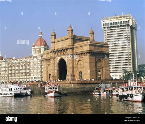 Bombay boats river flow gateway of India building construction India ...