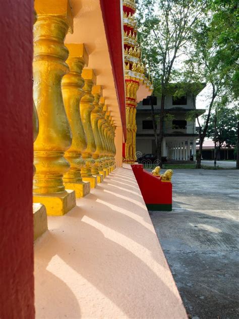 Pabell N Del Templo Rayong Tailandia De Sophon Temple Imagen De