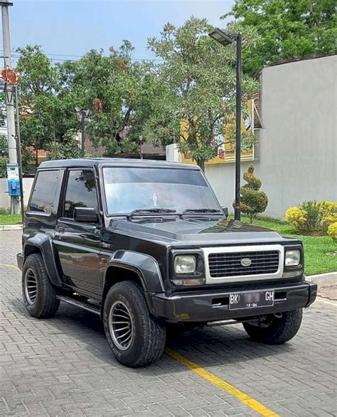 Daihatsu Taft Rocky X Independent