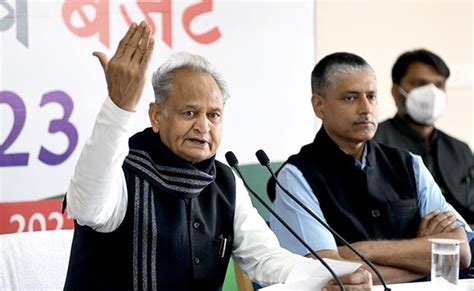 Congress President Election Ashok Gehlot Meets Mlas Late Night