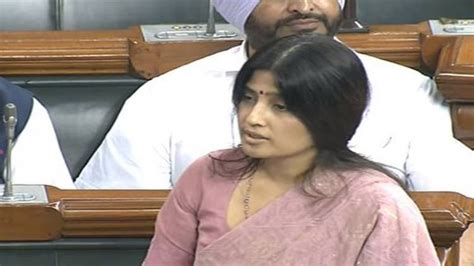 Sp Mp Dimple Yadav Said On Women Reservation Bill She Supports Bill But Intention Of Government