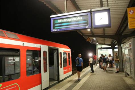 Zugverkehr im Norden nach Sturm eingeschränkt