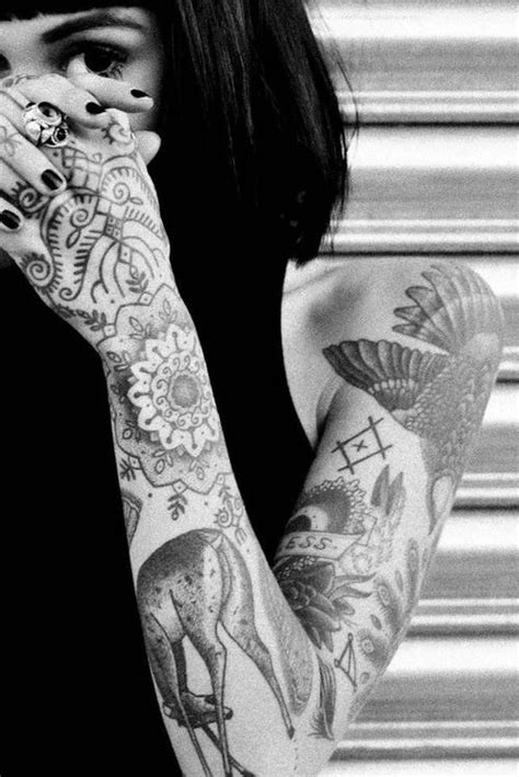 50 Awesome Examples Of Sleeve Tattoos For Women Sortrature Graphic