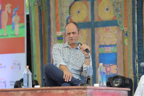 Sale of e-books not rising, even shrinking in some countries: Damon