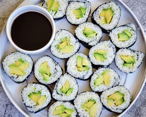 Avocado Sushi Rolls » Kay's Clean Eats