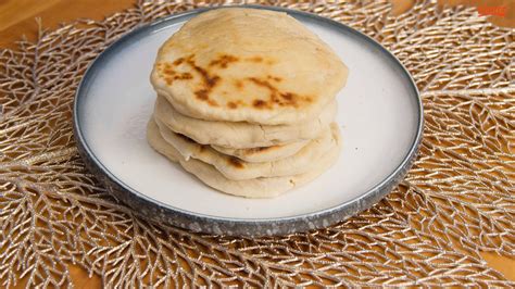 Simple Garlic Naan Recipe Traditional Indian Bread Artofit