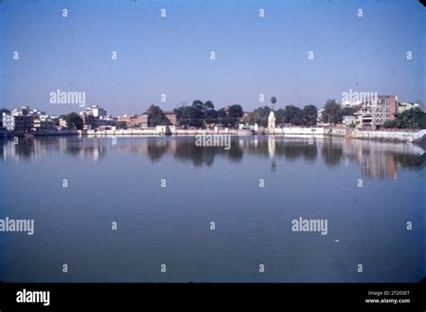 Vadodara sursagar lake hi-res stock photography and images - Alamy