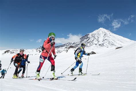 Campionati Di Alpinismo Dello Sci Salita Dell Alpinista Dello Sci Del