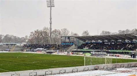 Fotos Galerie Heimfans Ssv Ulm Sv Eintracht Trier