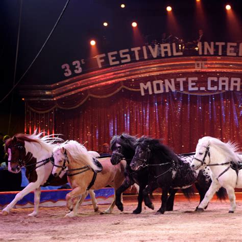 Winterspielzeit M Nchen Circus Krone