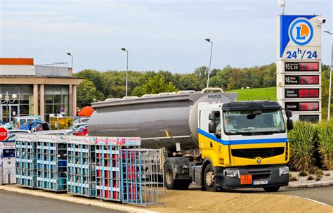 Pénurie de carburant Les camions de ravitaillement pourront circuler à