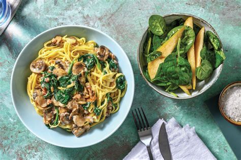 Creamy Chicken Bacon And Mushroom Fettuccine Recipe Hellofresh