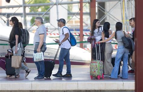 Renfe Vende M S De Millones De Billetes Con El Descuento Verano Joven