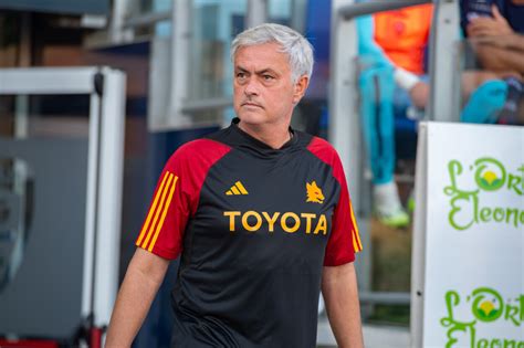 Mourinho Per Dybala Aspettiamo Non Sono Ottimista Le Smentite Della