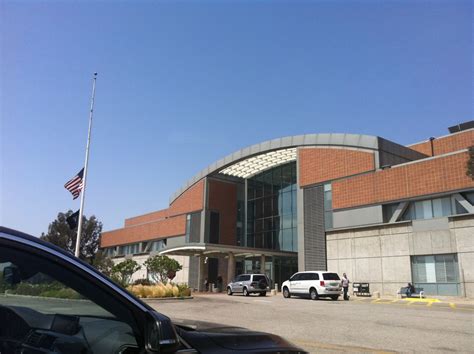 Becky Hancock : Front Entry of Grey-Sloan Memorial Hospital.