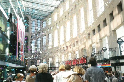 Vancouver in the 1990s: Library Square under construction (PHOTOS ...