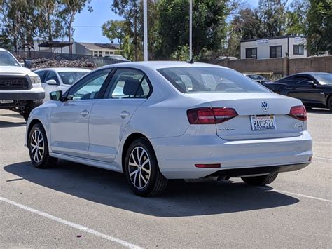 Pre Owned Volkswagen Jetta T Se Dr Car In Signal Hill T