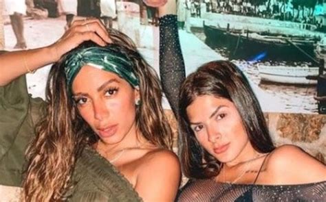 Anitta Usa Blusa Transparente E Mostra Demais Jornal De Bras Lia