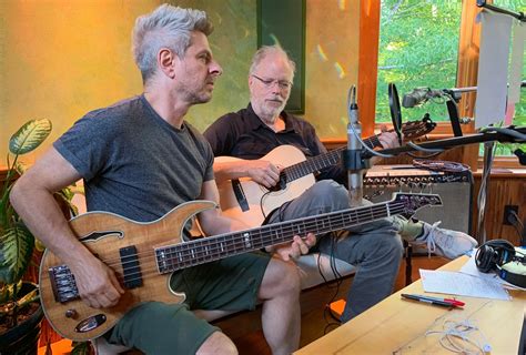 Mike Gordon And Leo Kottke Announce First Live Tour In Years