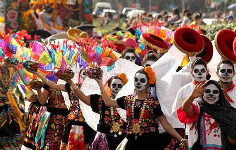 how to celebrate the day of the dead in mexico 8